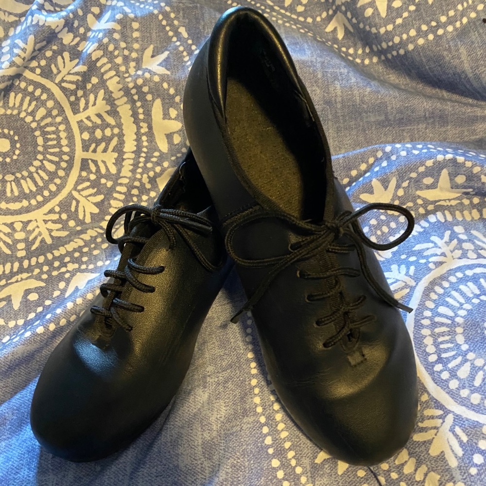 Tap shoes